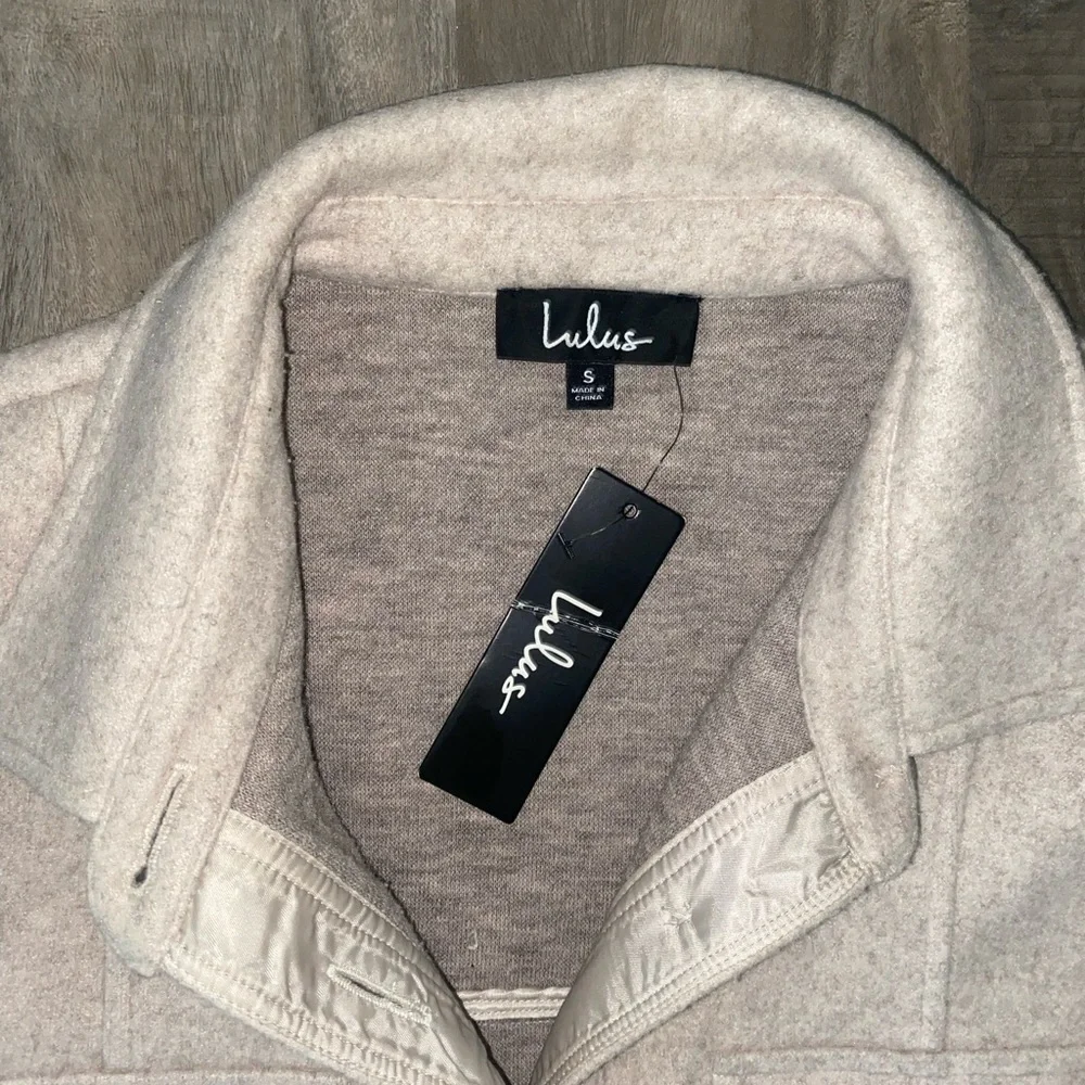 Lulus Shacket - Picture 2 of 4